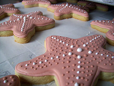 starfish decorated cookie