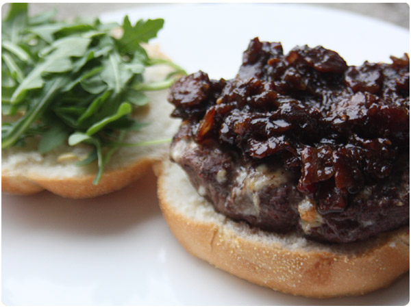 blue-cheese-burger2